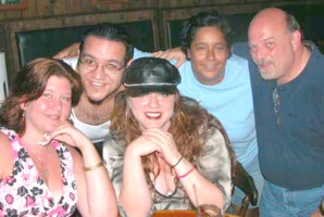 Naida, Lary & the gang