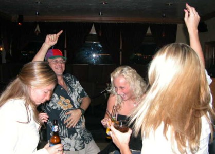 Scott entertains the crowd